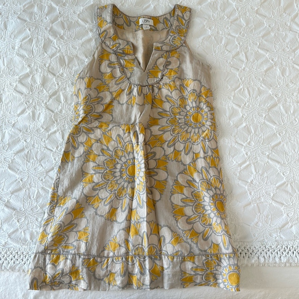 Adorable 60s style shift dress